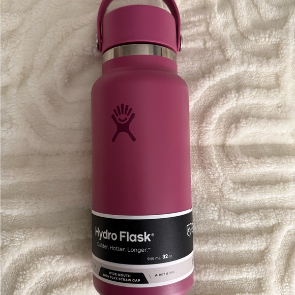 Hydro Flask Other - Hydro Flask 32 oz Wide Mouth with Flex Straw Cap - Reef